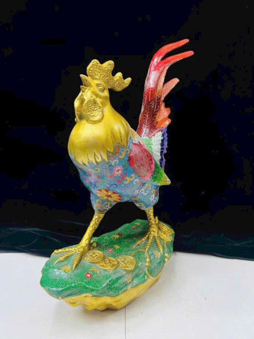 Tượng đồng Gà trống vẽ pháp lam
