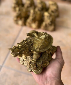 Tượng đồng Long quy cõng rùa