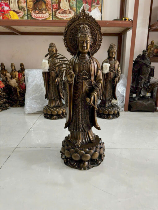 Tượng đồng quan âm đứng đài sen