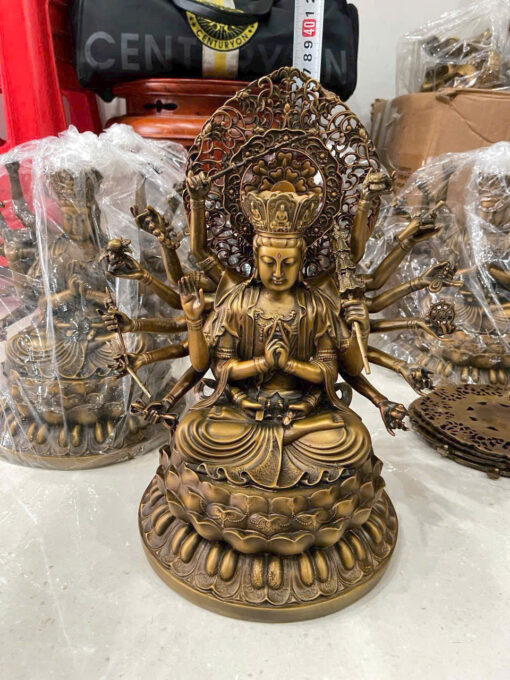 Tượng đồng Chuẩn Đề bồ tát - Ảnh 2