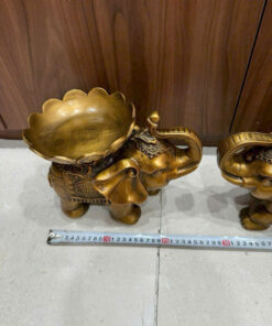 Dĩa đồng hình voi trưng trái cây